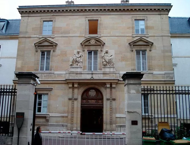  Ecole Normale Superieure - Paris
